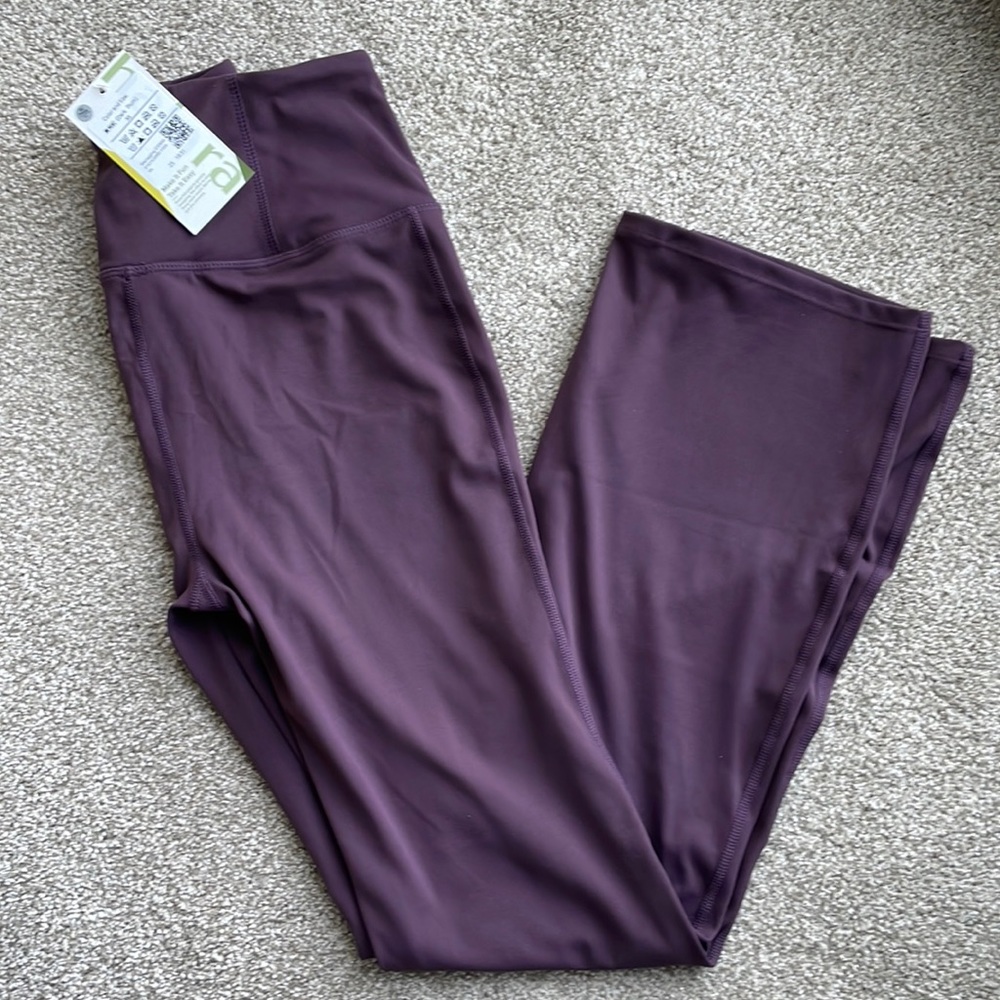Halara plum flare leggings